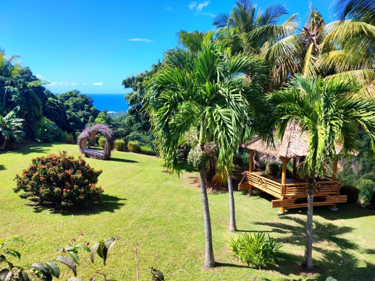 Gîte 4 étoiles, la Vieille Sucrerie St Claude Guadeloupe, Jacuzzi Spa privatif, vue exceptionnelle sur la mer des Caraïbes Basse-Terre Exterior foto