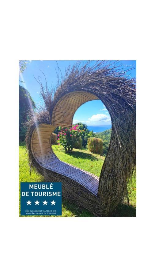 Gîte 4 étoiles, la Vieille Sucrerie St Claude Guadeloupe, Jacuzzi Spa privatif, vue exceptionnelle sur la mer des Caraïbes Basse-Terre Exterior foto